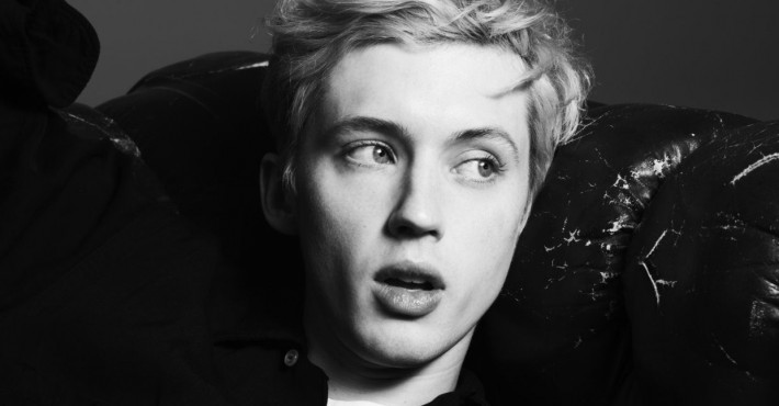 “Easy” | Troye Sivan lança novo single e anuncia EP “In A Dream”