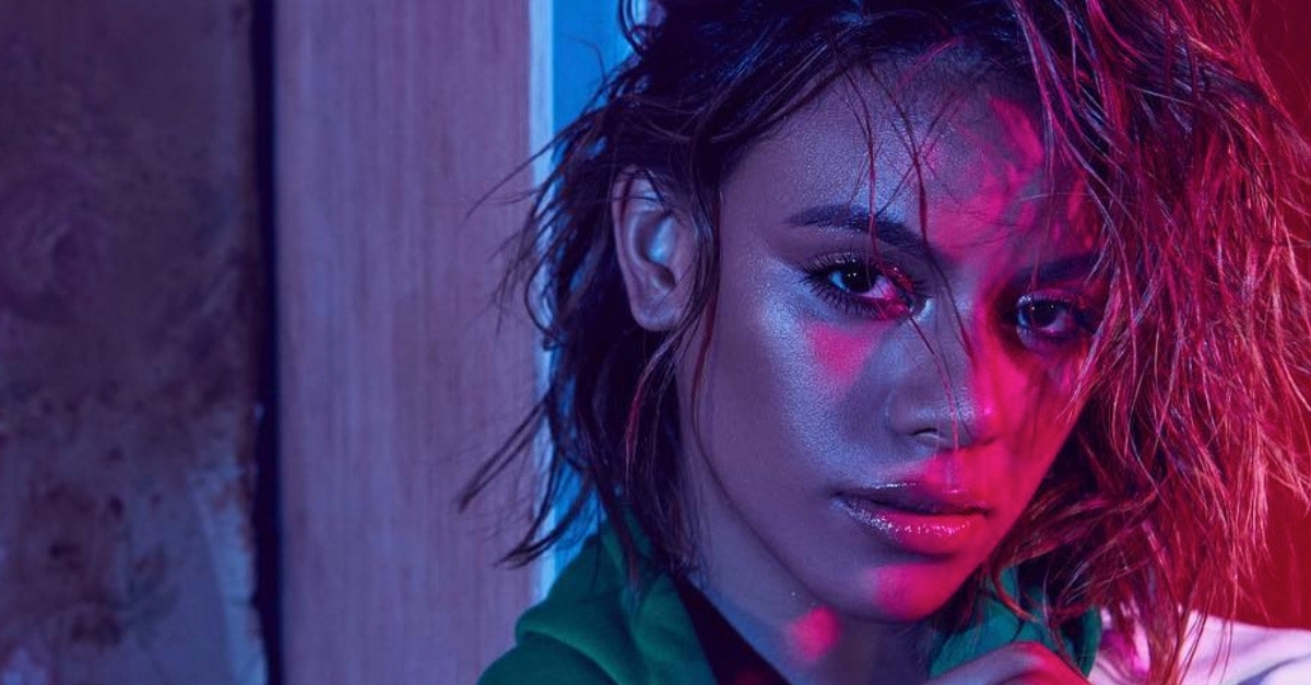 Ouça “Bottled Up”, single de estreia de Dinah Jane