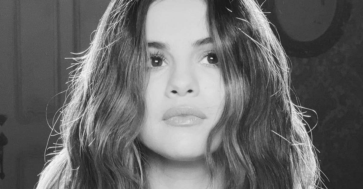 “Rare” | Selena Gomez lança novo álbum de estúdio; ouça!