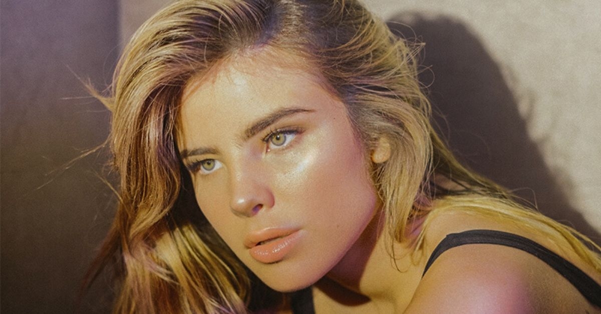 “Solta” | Giulia Be lança seu primeiro EP; ouça!