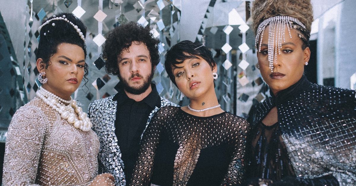 As Baías lançam parceria com Kell Smith; confira “Muito, Eu Te Amo”!