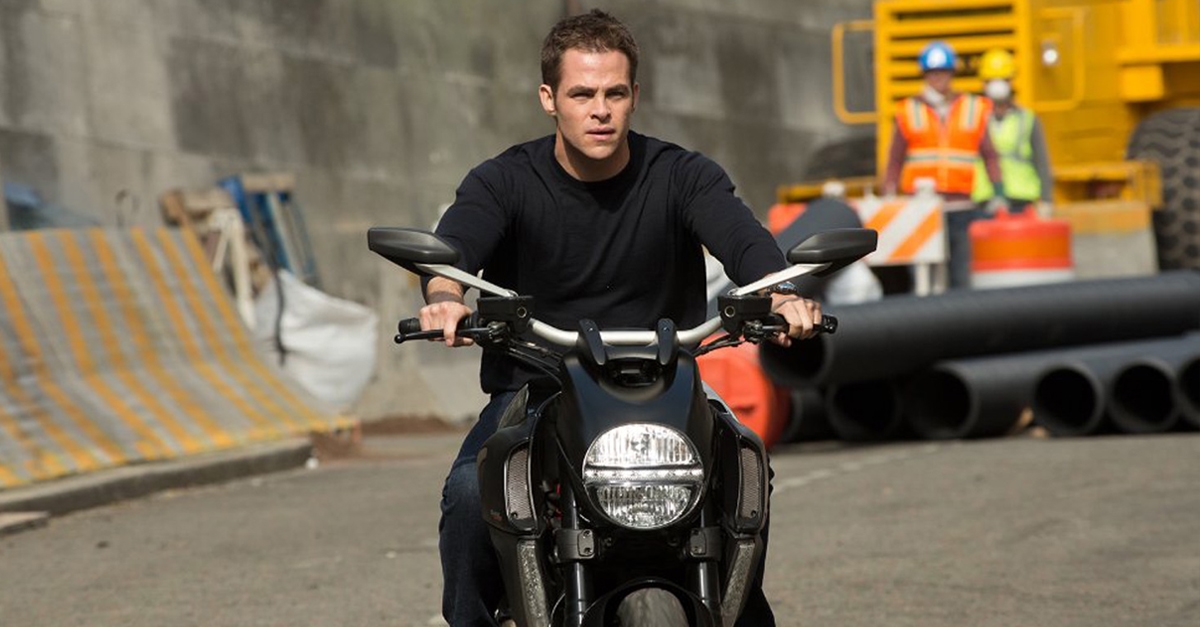 “Man Down: O Terror Da Guerra” é exibido no Domingo Maior e “Operação Sombra: Jack Ryan” é a atração do Cinemaço