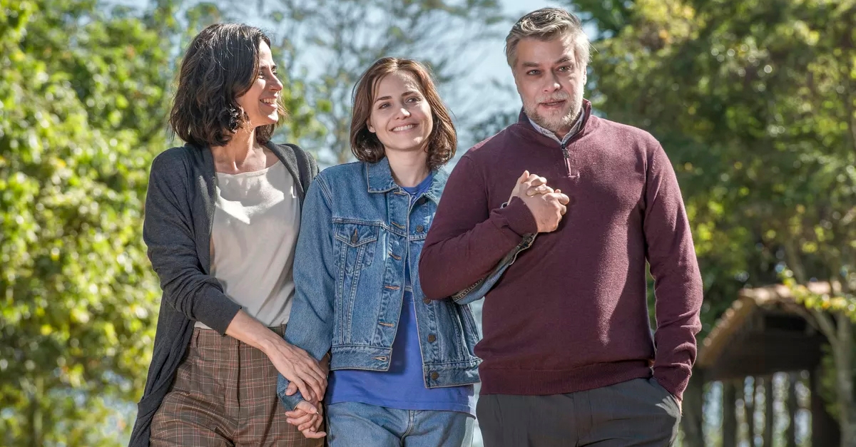 Globo exibe primeiro episódio de “Onde Está Meu Coração”, com Letícia Colin, no Tela Quente desta segunda