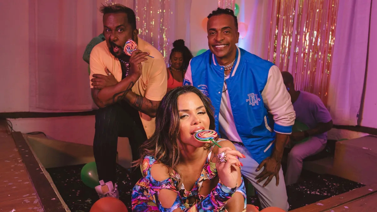 Tchakabum e Gabily misturam trap e pagodão no single “Cavalona”; ouça!