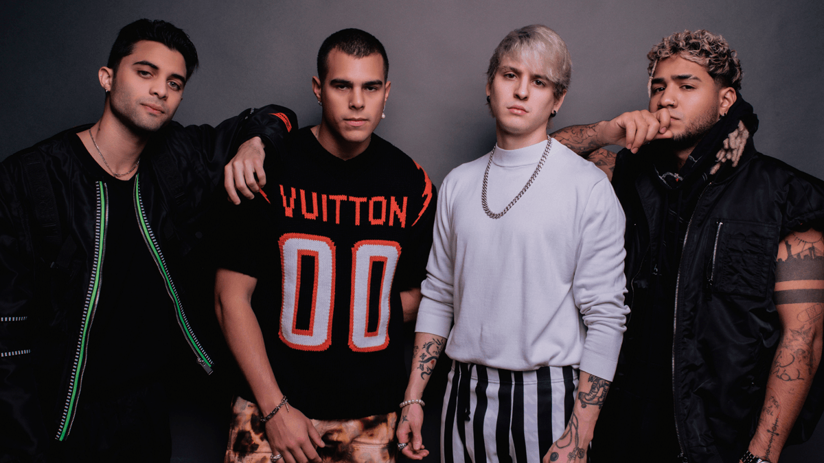 CNCO cura os corações partidos com o single “La Equivocada”; assista ao clipe!