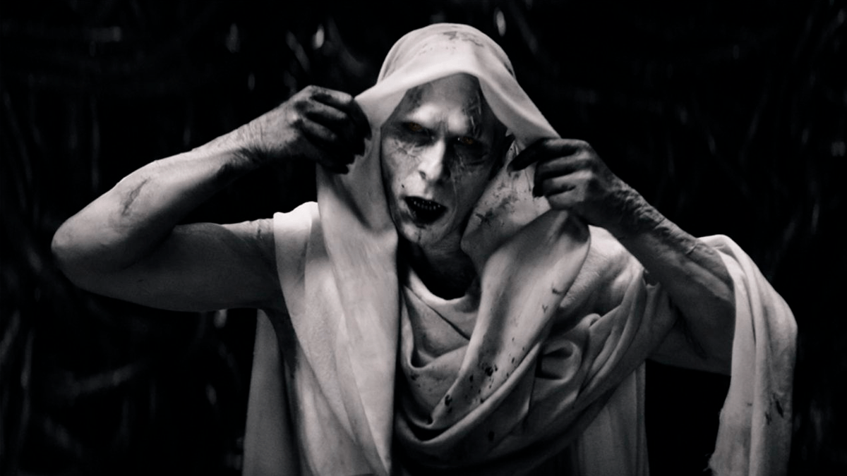 “Thor: Amor e Trovão”: novo trailer tem Chris Hemsworth nu e revela visual de Christian Bale como vilão Gorr