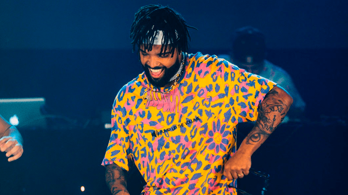 ZAAC apresenta os maiores sucessos nos primeiros shows da turnê europeia