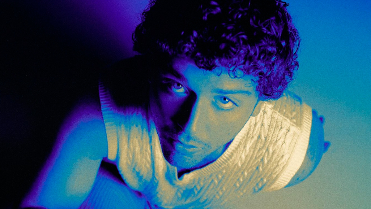 Bazzi lança disco “INFINITE DREAM” e videoclipe para single “Heaven”