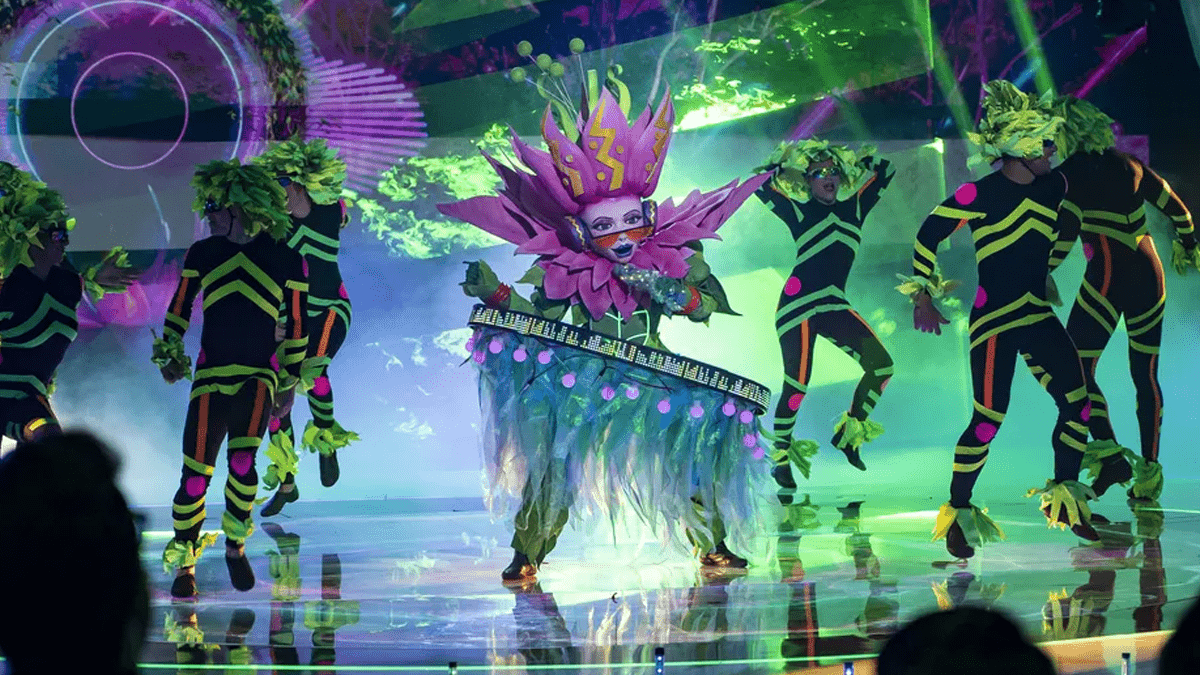 DJ Vitória-Régia surpreende no The Masked Singer Brasil e web aposta: “Flay”