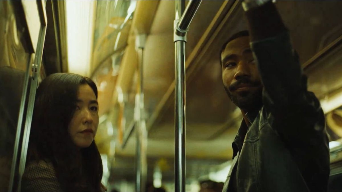 Novos “Sr. e Sra. Smith”: Donald Glover e Maya Erskine estrelam trailer inédito da série; assista!