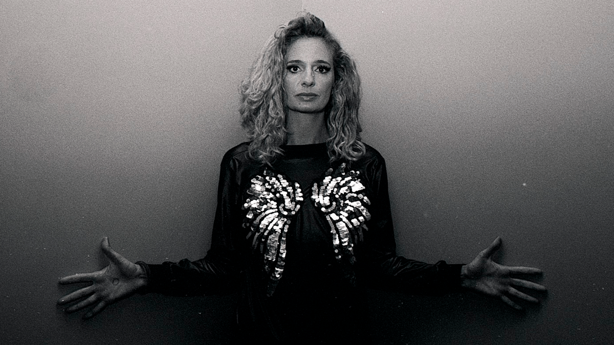 Letrux apresenta o disco “Letrux Como Mulher Girafa” no Casa Natura Musical neste sábado; ingressos à venda!