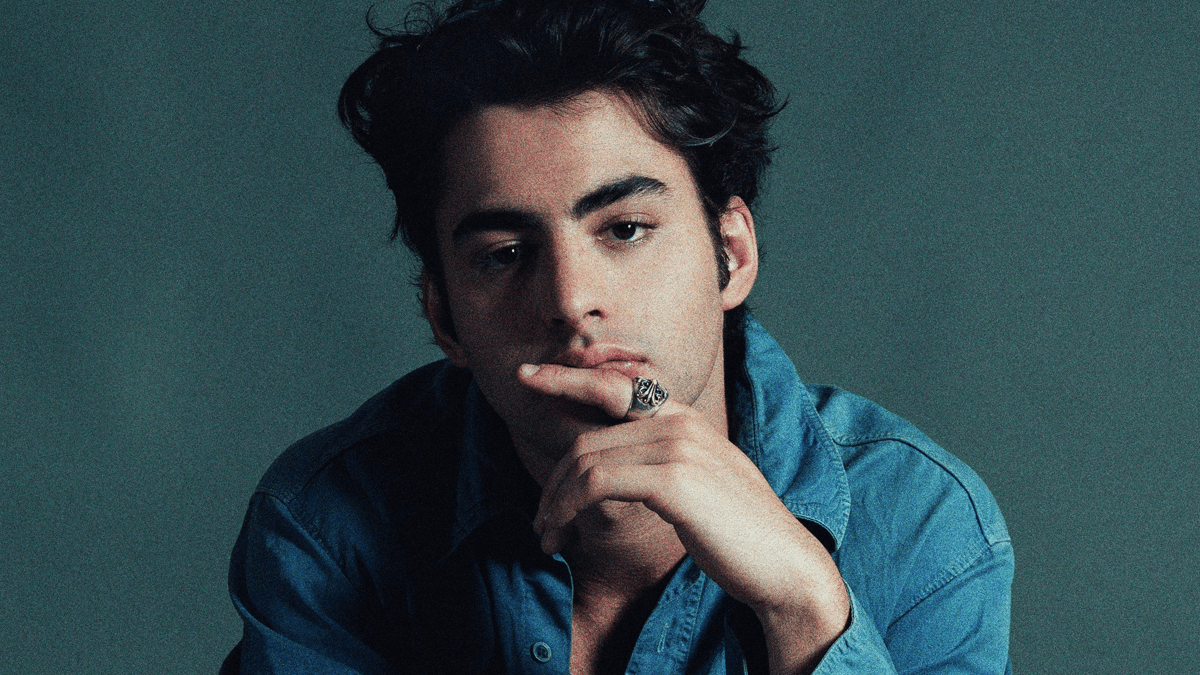 Lucas Pretti se inspira em término amoroso no single “Marlboro”