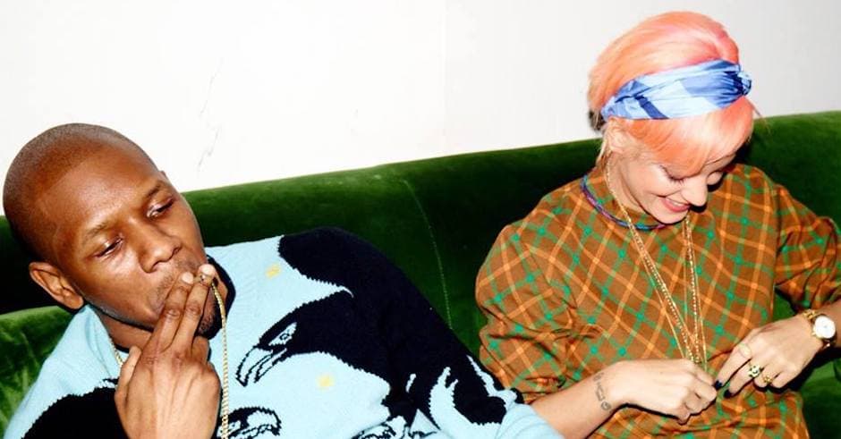 Lily Allen e Griggs lançam clipe nostálgico para “Trigger Bang”