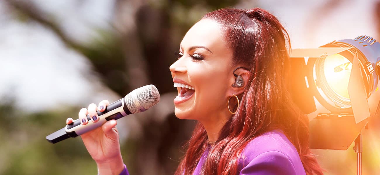 Solange Almeida resgata sucessos no álbum “Entre Nós, Minha História”