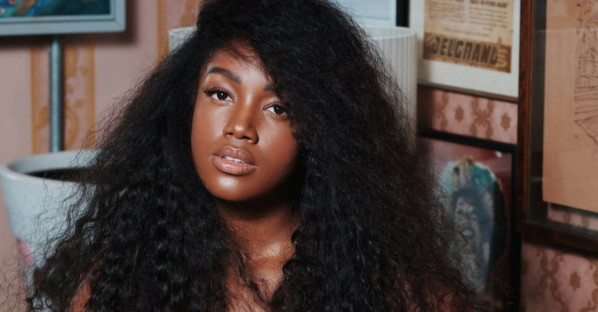 Iza estreia turnê “Dona de mim” em São Paulo