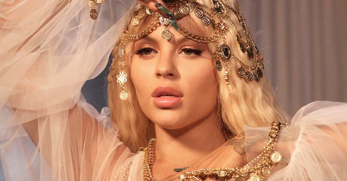 Luísa Sonza hipnotiza Gaab no clipe de “Fazendo Assim”; assista!