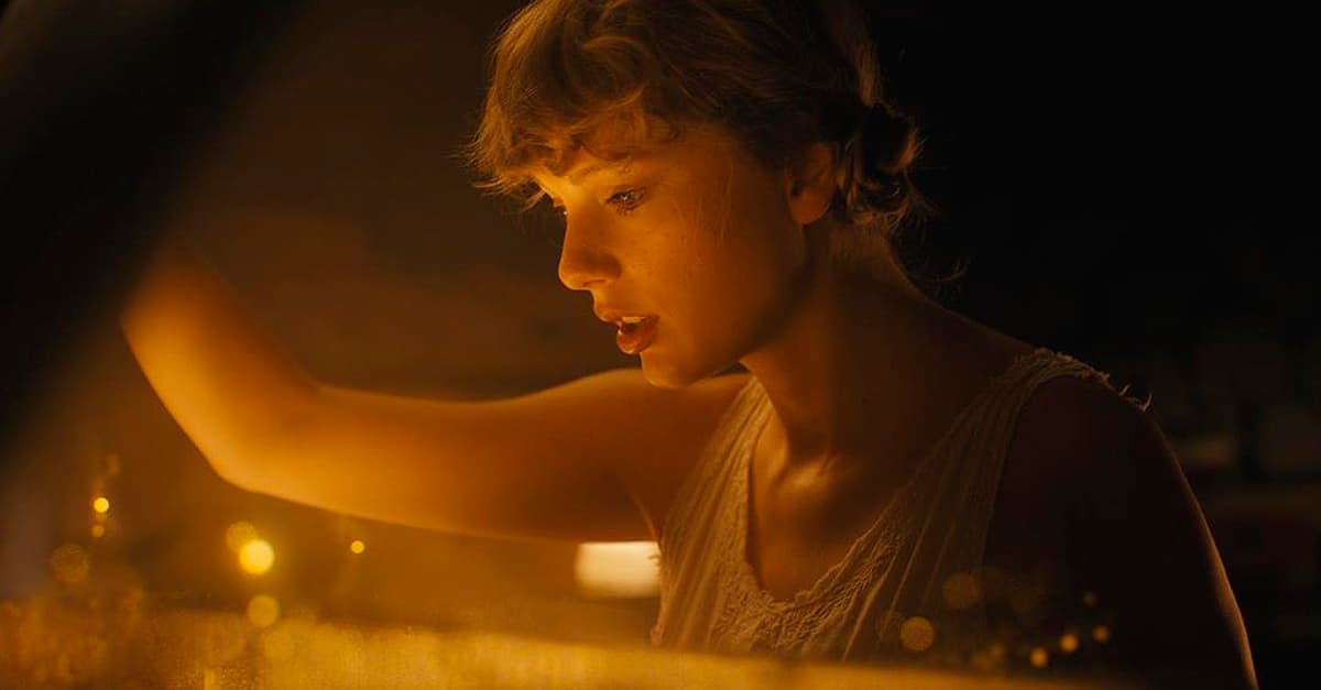 Taylor Swift é a artista mais premiada da história do American Music Awards; confira a lista de vencedores!