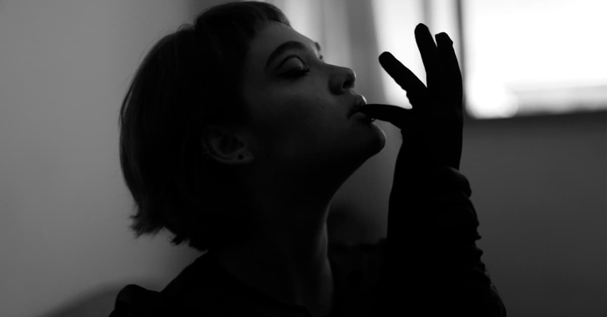 Jade Baraldo lança videoclipe de “Dose”; assista!