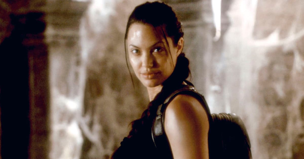 “Vingança Ao Anoitecer” é atração do Domingo Maior e Cinemaço exibe “Lara Croft: Tomb Raider”