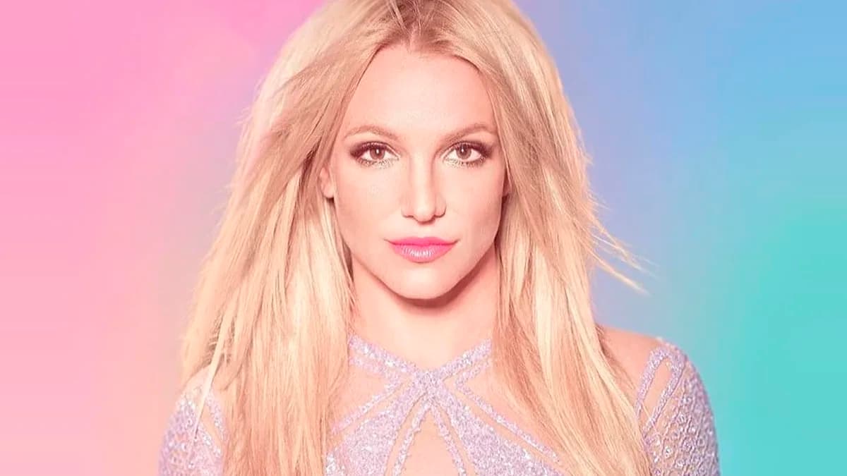 Britney Spears está negociando show no Super Bowl 2023, diz insider