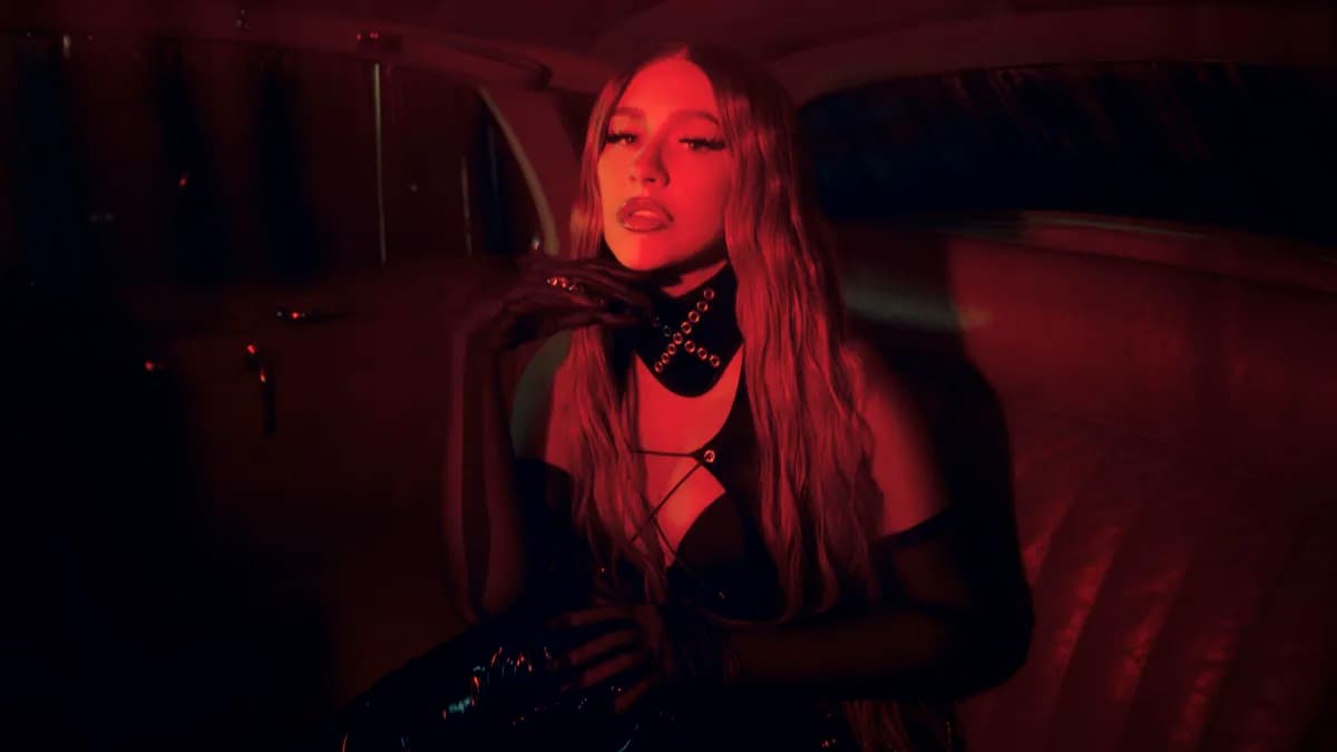 Christina Aguilera, Becky G, Nicki Nicole e Nathy Peluso estão poderosas em “Pa Mis Muchachas”