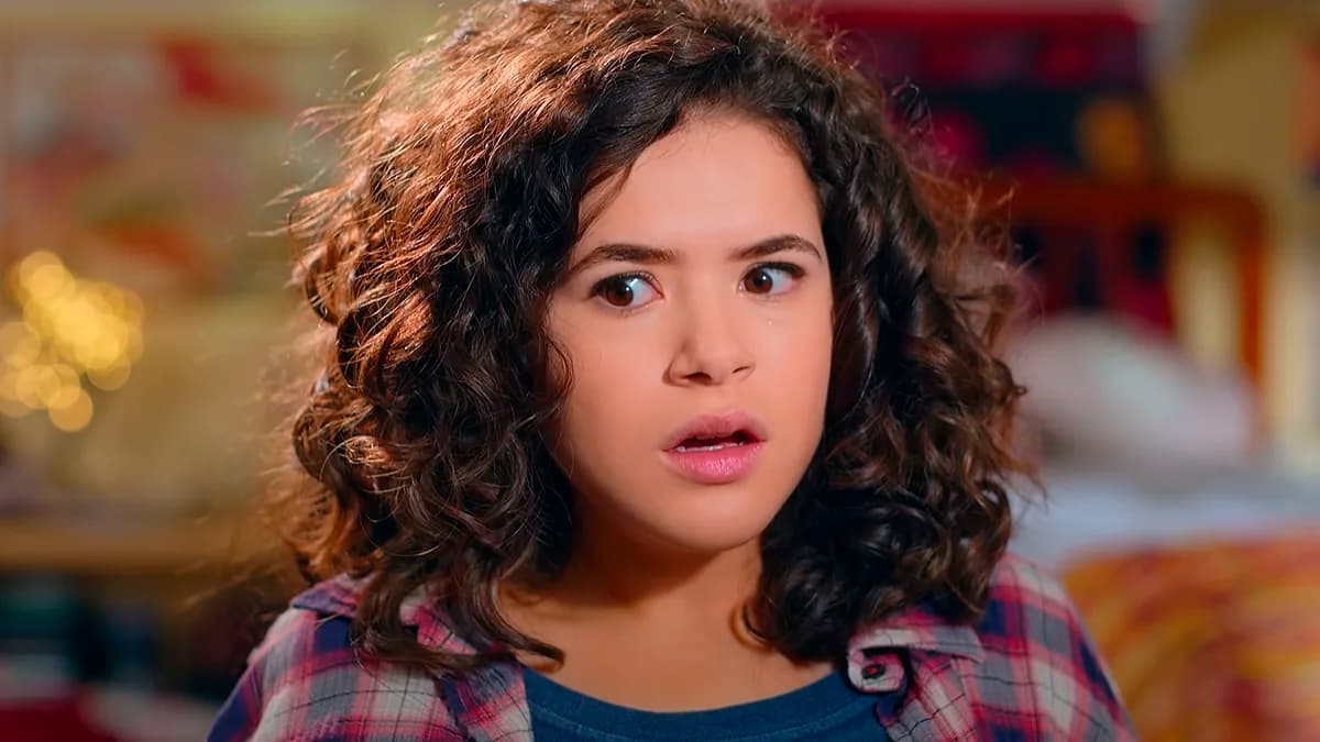 Camila Queiroz volta no tempo no trailer de “De Volta aos 15”; assista!
