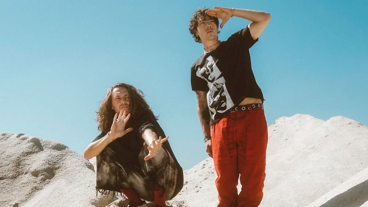 Di Ferrero convida Vitor Kley para parceria em “Intensamente”; assista ao clipe!