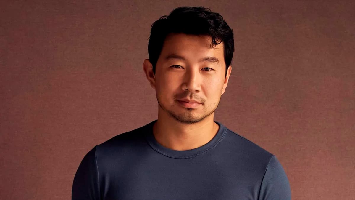 Simu Liu entra para elenco do live-action de “Barbie”; diz site
