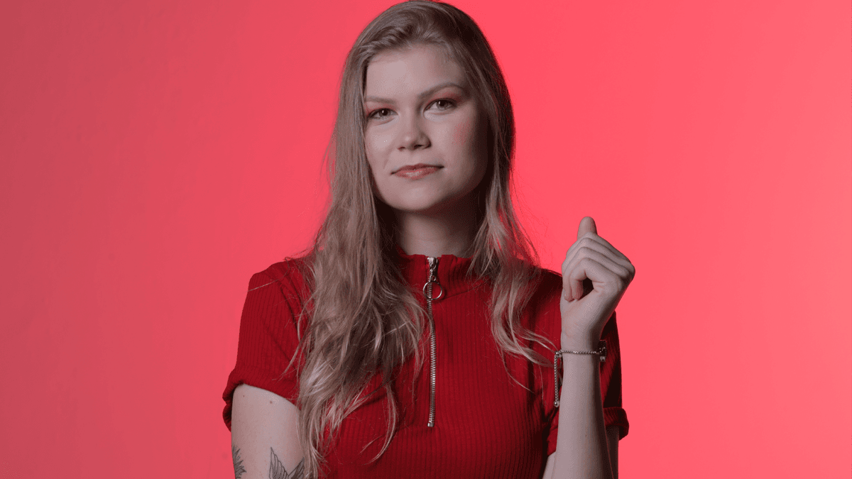 Entrevista | Vicka conta sobre primeira indicação ao Prêmio Multishow com o single “Romântica Demais”: “Uma surpresa”