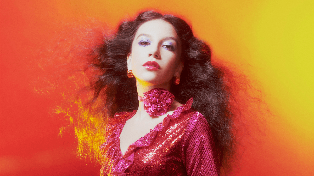 Priscilla Alcantara será Carmen Miranda em novela da Globo