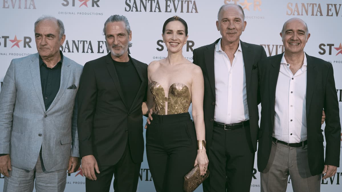 “Santa Evita” | Primeiro episódio de série exclusiva do Star+ é apresentado em evento internacional
