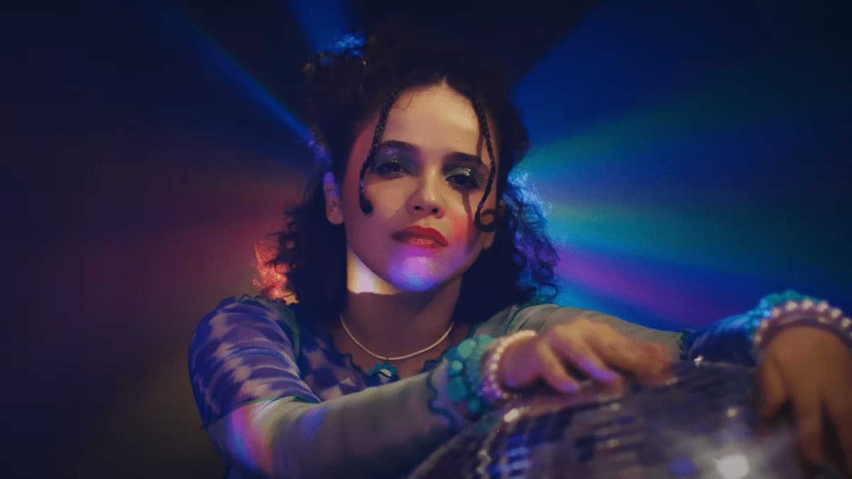 Carol Juno e Donatto se unem em parceria e lançam “Replay”; assista ao clipe!