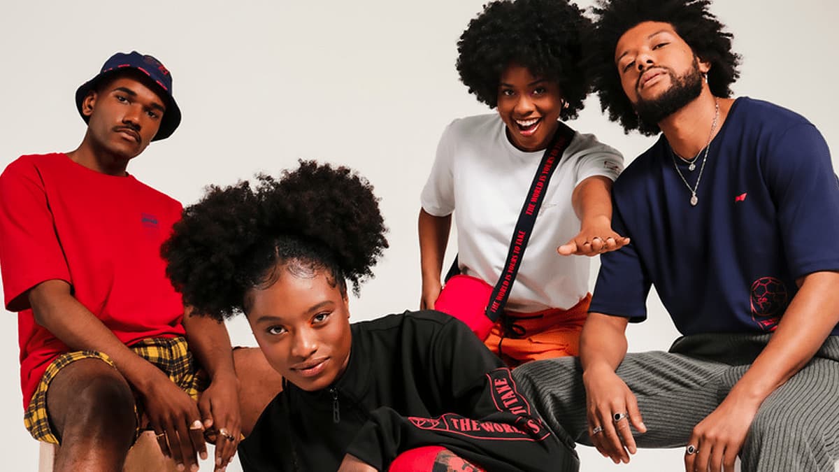 Budweiser lança coleção de roupas inspiradas na Copa do Mundo FIFA em parceria com a Cartel 011