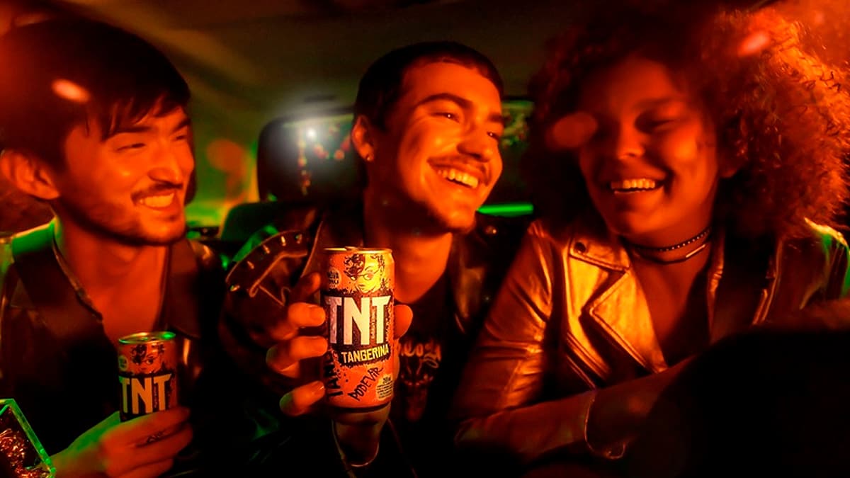 TNT Energy Drink convida Gabriel do Borel para campanha do Primavera Sound São Paulo