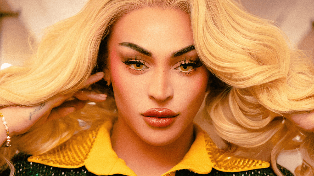 Pabllo Vittar divulga performance ao vivo de “São Amores” gravada na Parada LGBTQIA+ de São Paulo