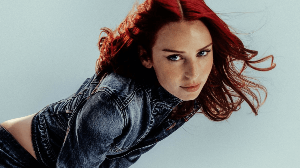 Entrevista | Rose Gray explica conceito do “Louder, Please” e relembra viral no Brasil: “Uma loucura”