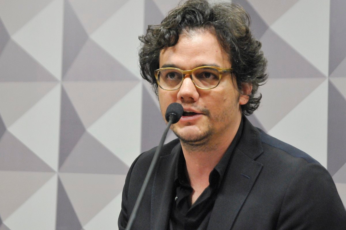 Wagner Moura estrelará suspense do diretor de Scarface