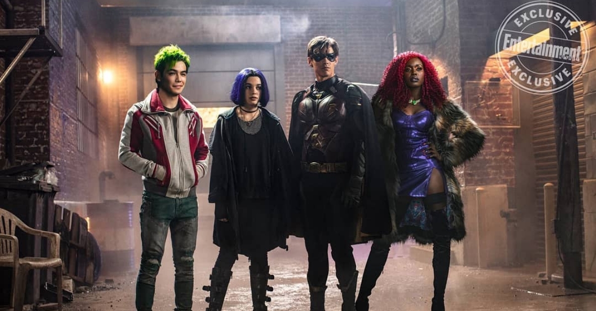 Novas imagens da série “Titans” trazem reunião do grupo e confronto entre Jason Todd e Dick Greyson