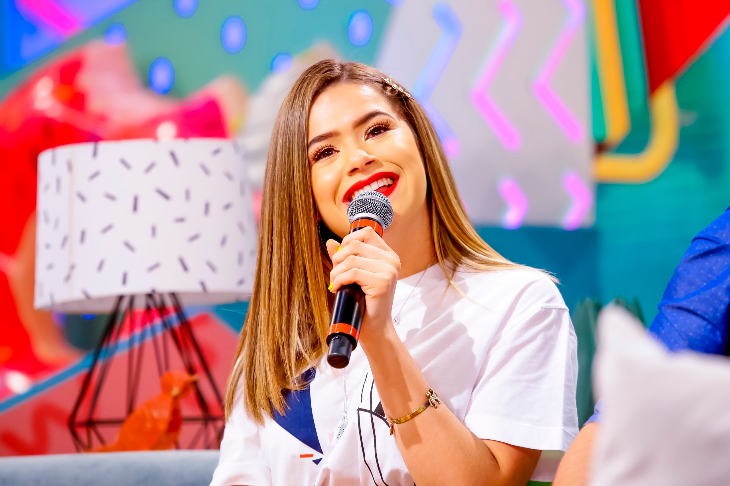 Contrastes de opiniões como novos padrões de família e minorias serão destaque no “Programa da Maisa”