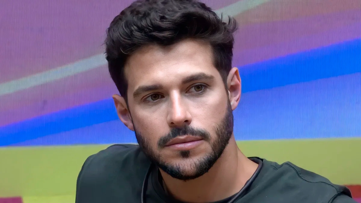 BBB22: Rodrigo usa termo pejorativo para se referir a travestis e pede desculpas: “Vou melhorar”