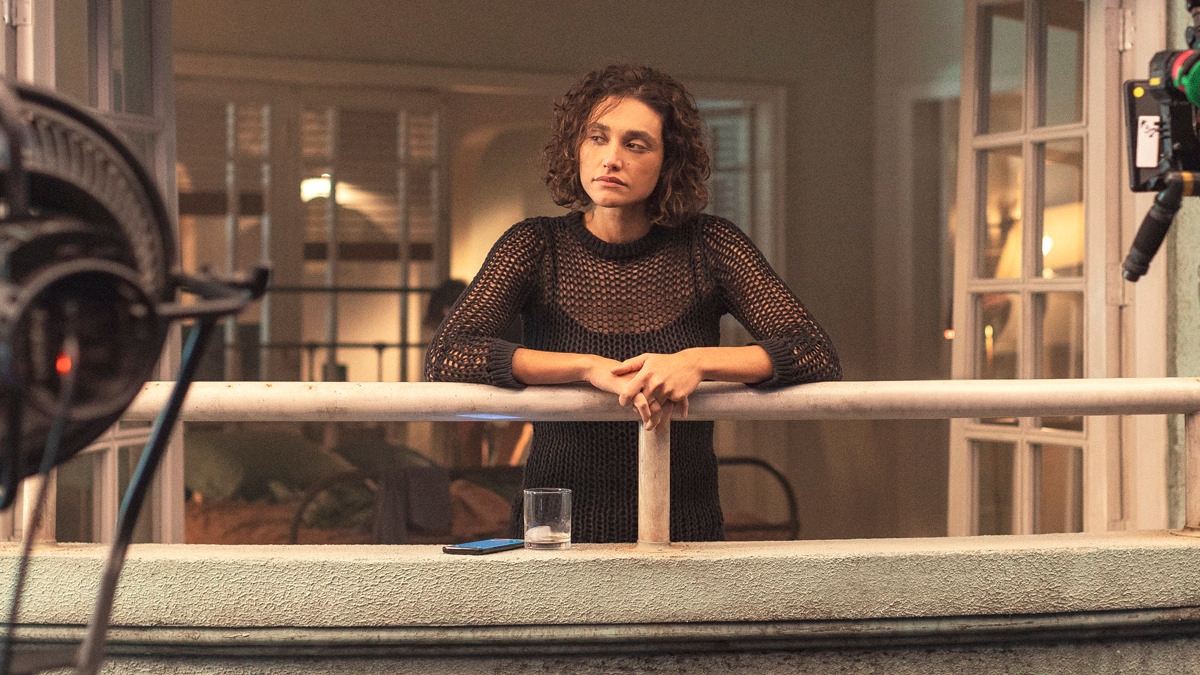 “Olhar Indiscreto” | Thriller psicológico da Netflix ganha primeiras imagens dos bastidores; confira!