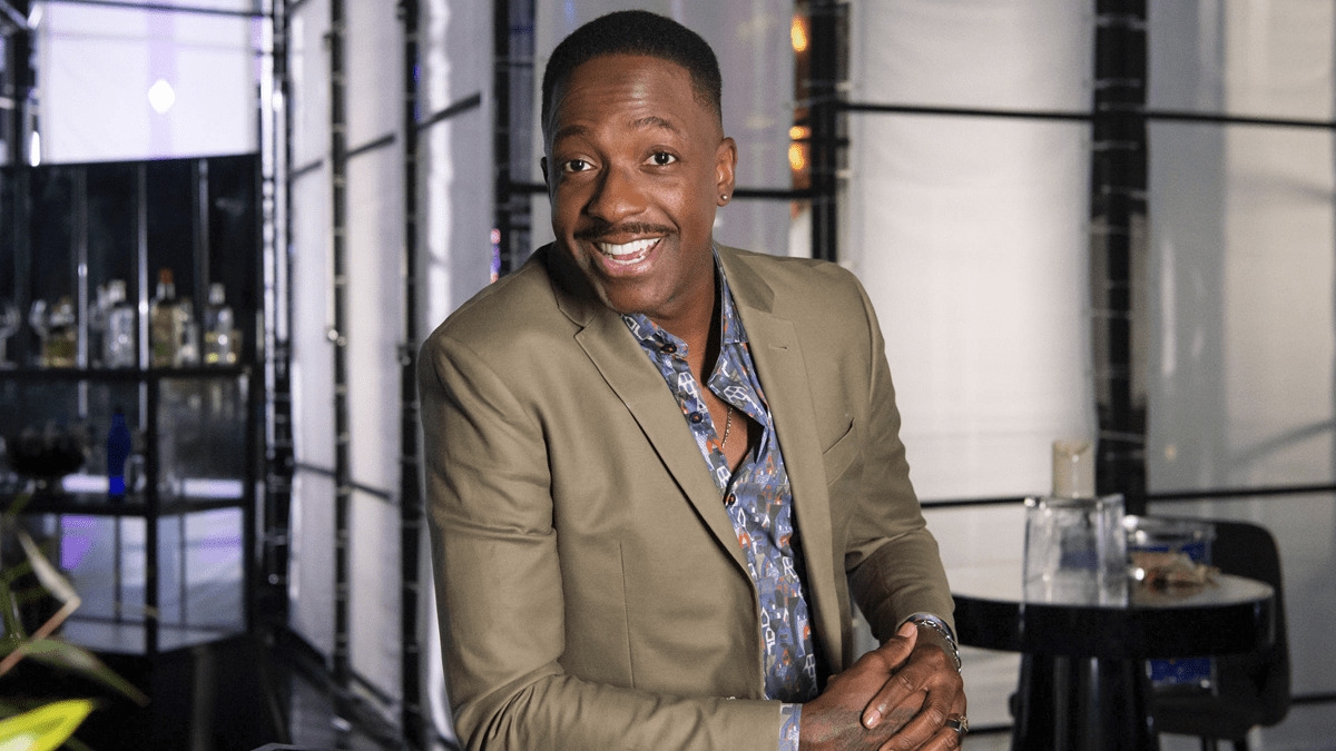 Xande de Pilares e Mumuzinho comentam sobre estreia na atuação em “Todas as Flores”: “Nunca imaginei”